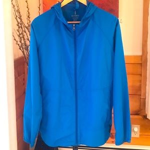 Windbreaker Jacket by Elevate. Zippered pockets. Elastic waist and cuffs. L